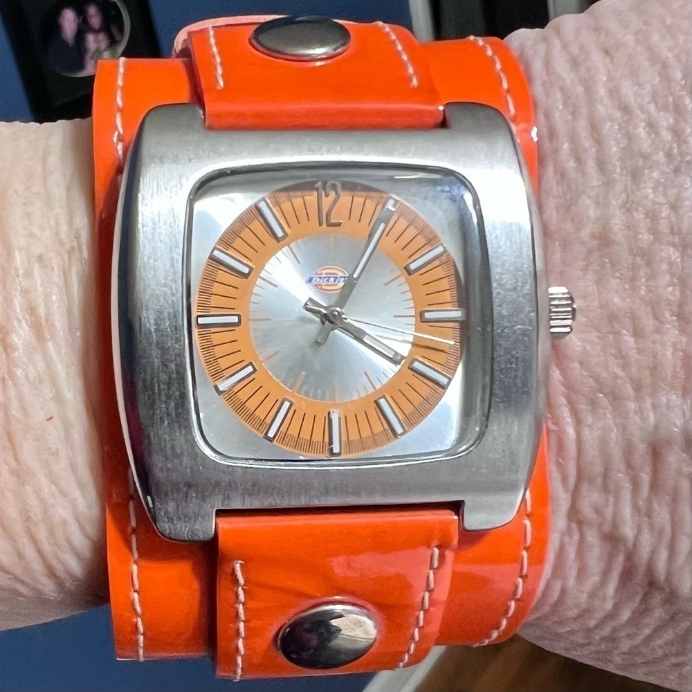 DICKIES Vintage Watch with Leather Band, including new battery - Picture 9 of 12